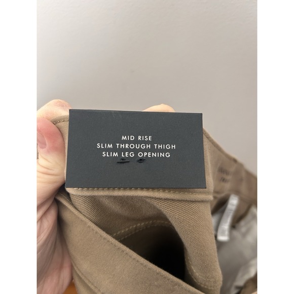 Banana Republic Traveler Slim Fit Mens Khaki Tan Chinos Pants Size 35x30 New NWT - Picture 10 of 10